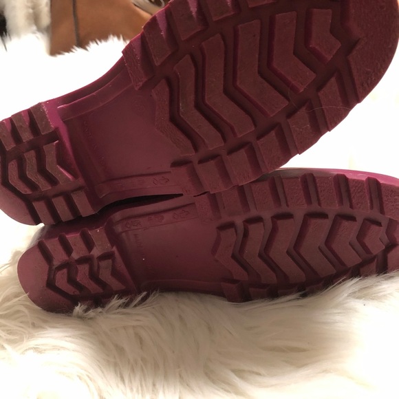 Burberry Rain Boots 💕 - Picture 3 of 6